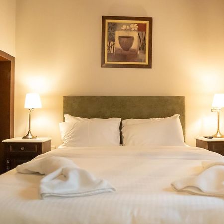 דימיטסאנה Guesthouse Lousios מראה חיצוני תמונה