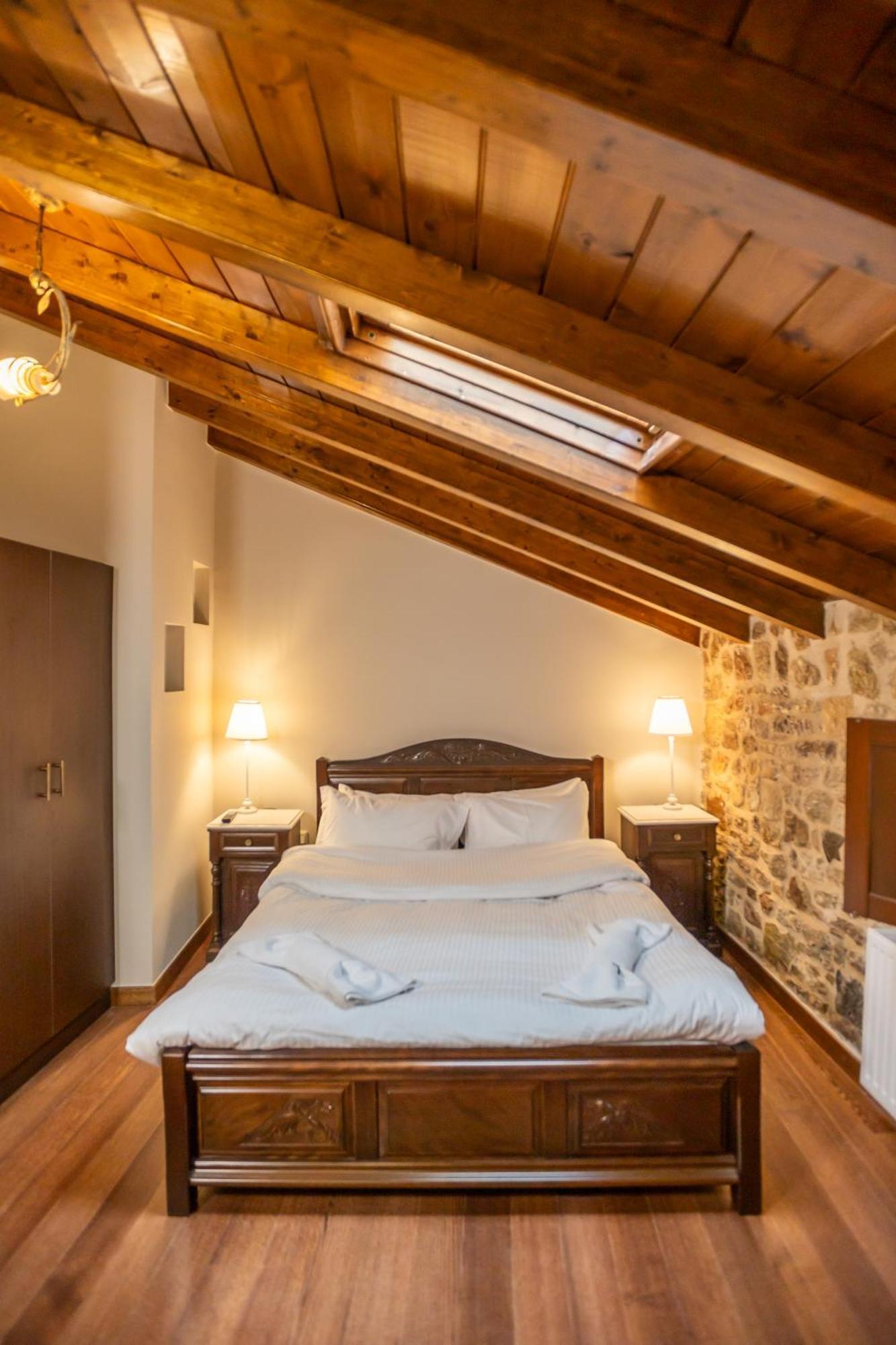 דימיטסאנה Guesthouse Lousios מראה חיצוני תמונה